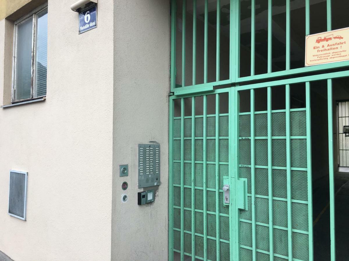 Apartment ZENTRAL direkt an U-BAHN STATION Wien Exterior foto